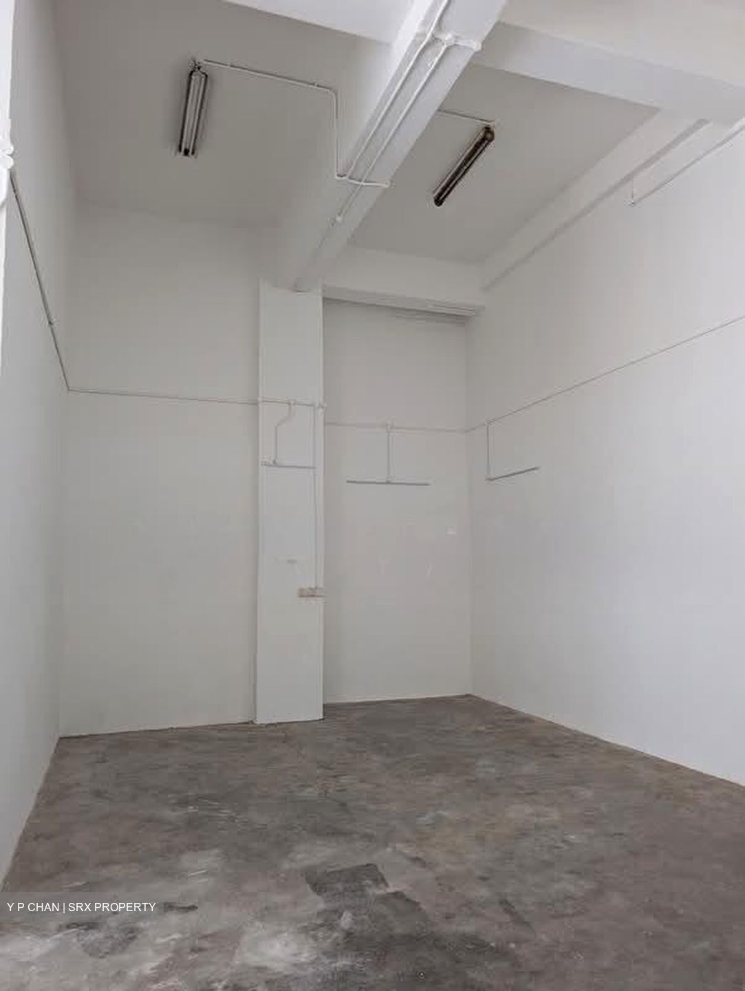 Pemimpin Industrial Building (D20), Factory #536716281